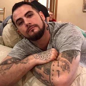 Meet your Posher, Dustin